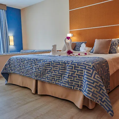 Ośrodek wypoczynkowy Robinson Esquinzo Playa 4*