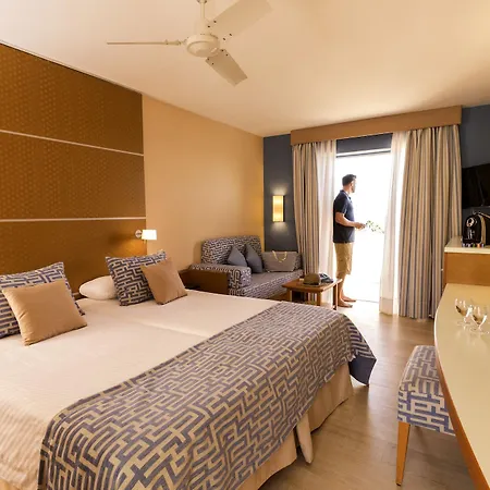 Resort Robinson Esquinzo Playa 4*