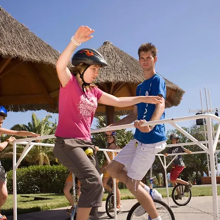 Robinson Esquinzo Playa 리조트 3*