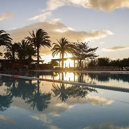 Robinson Club Esquinzo Playa 4*