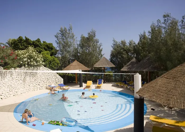 Resort Robinson Esquinzo Playa